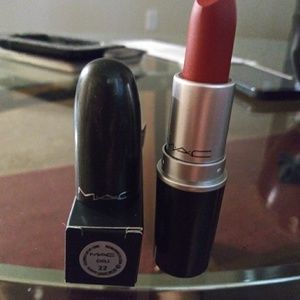 Matte lipstick